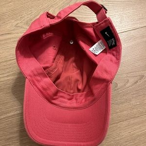 pink nike hat